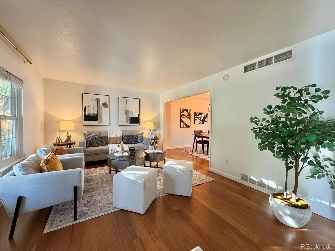 Photo of 5998 E Weaver Cir