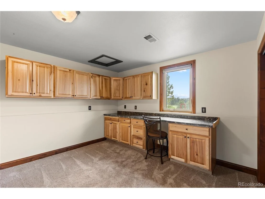 Photo of 10247 Pine Valley Dr