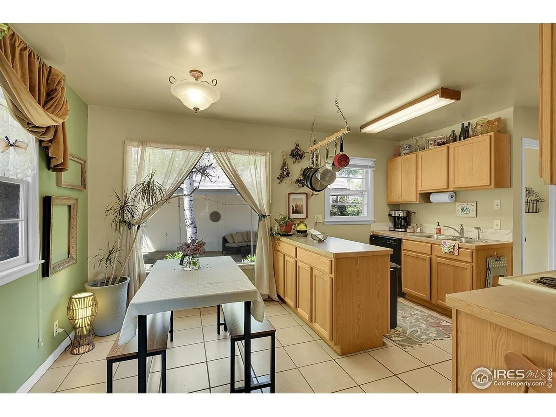 Photo of 2413 15th Ave