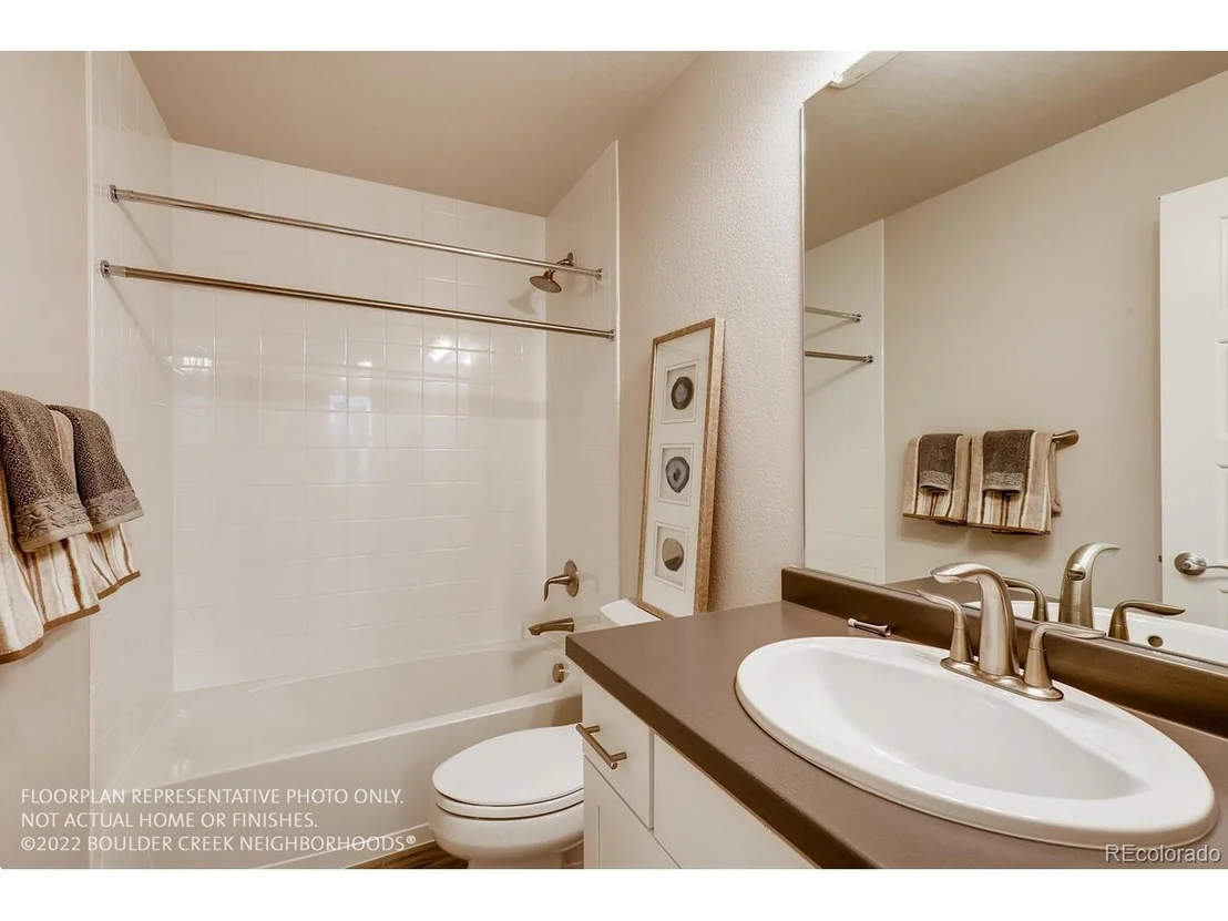 Photo of 128 Bismark Ln
