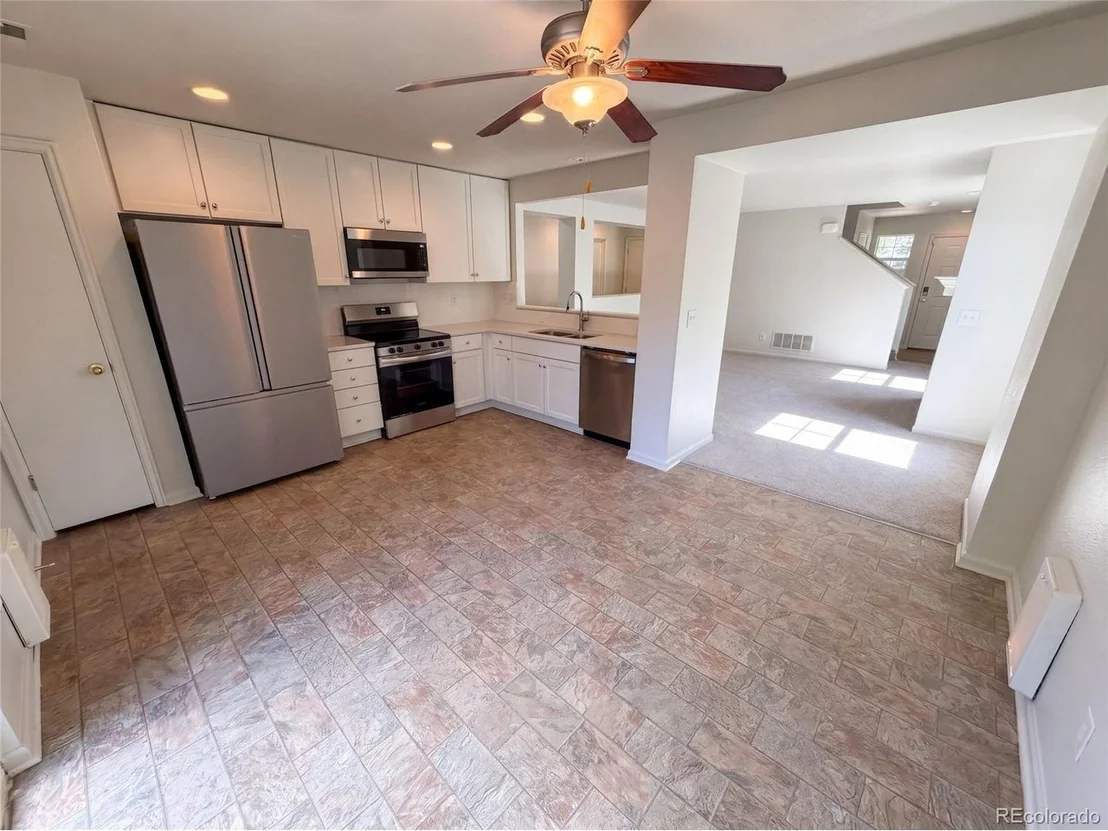 Photo of 886 Sagebrush Dr