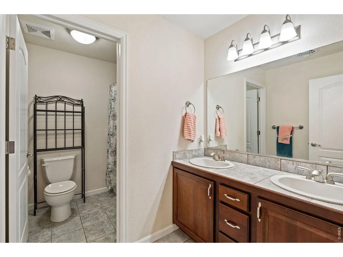 Photo of 52 Lakeview Cir