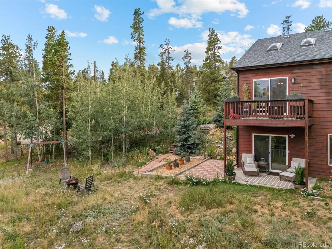 Photo of 424 W Dory Way