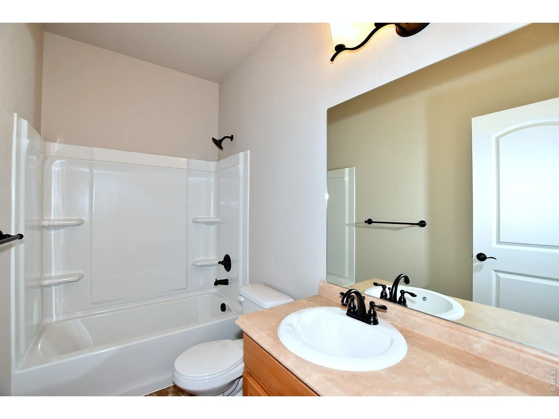 Photo of 524 86th Ave