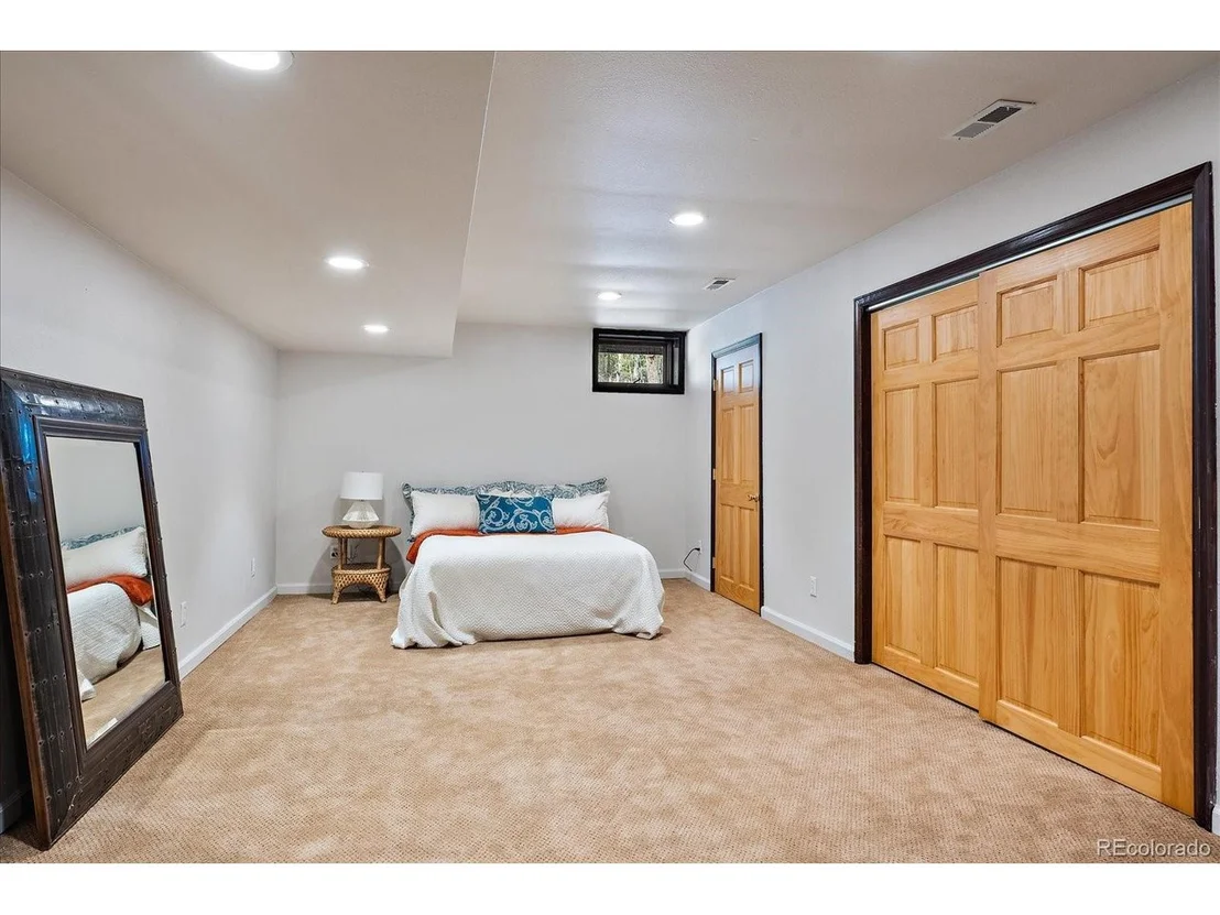 Photo of 81 Mountain View Dr