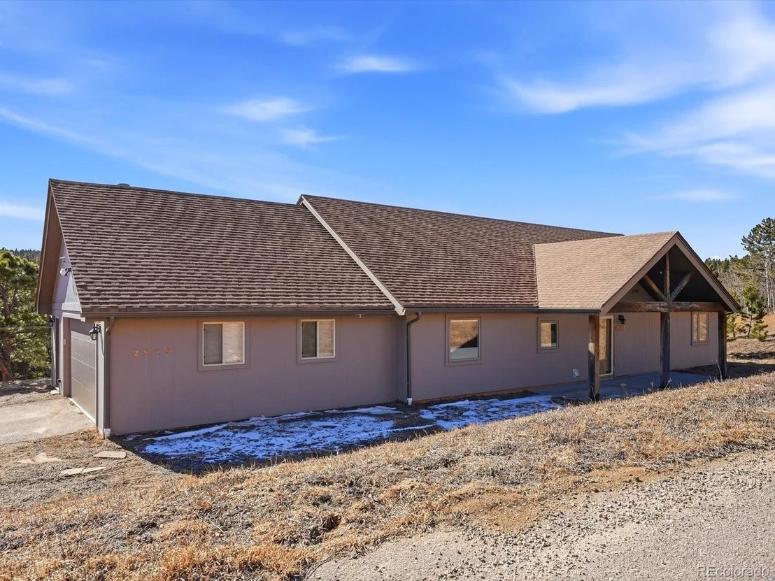 Photo of 2979 Coyote Cir