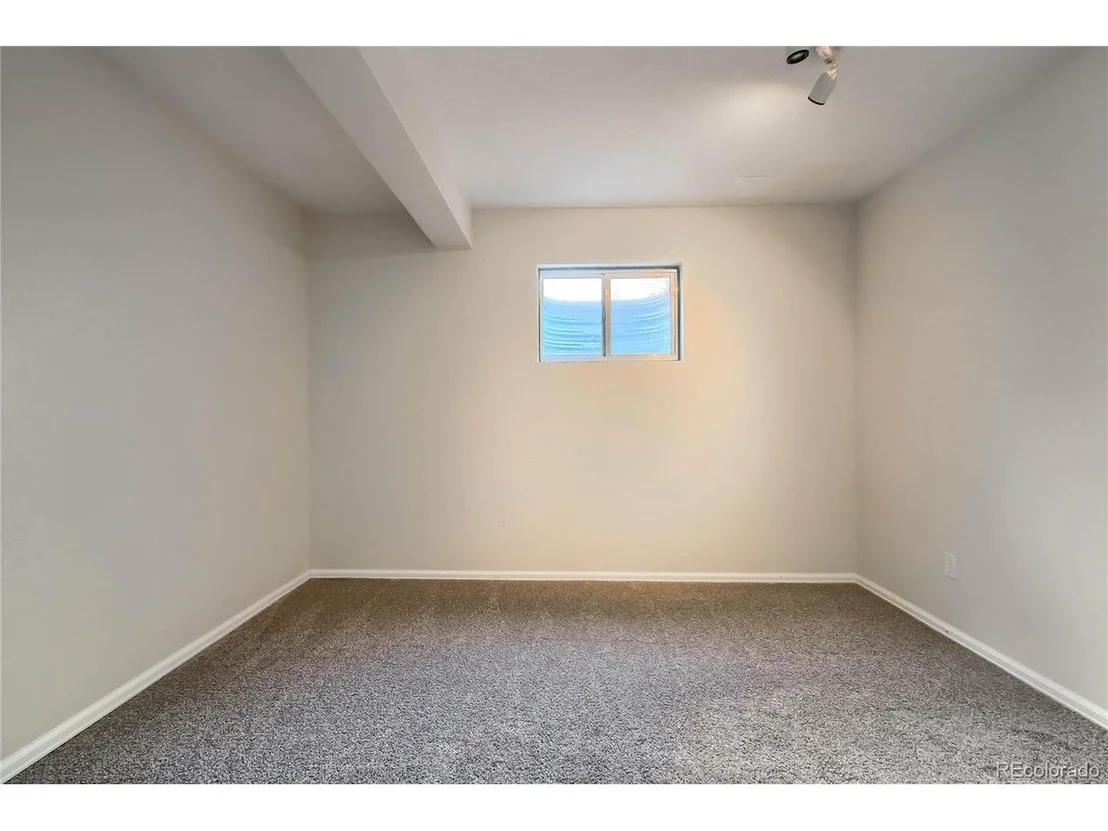 Photo of 1695 Parkside Cir