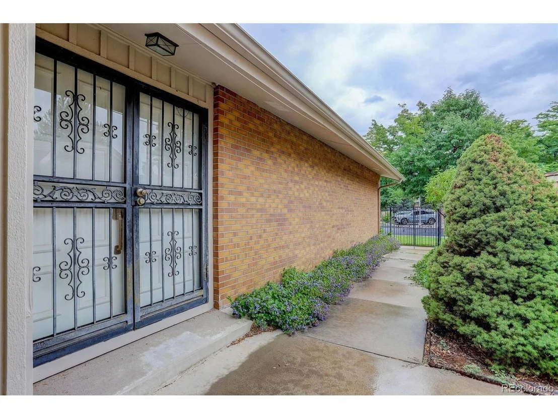 Photo of 42 Eagle Dr