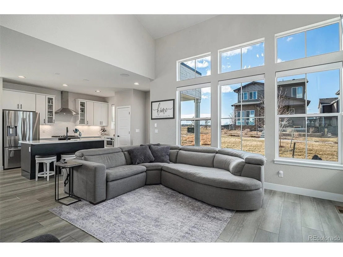 Photo of 6183 Stable View St