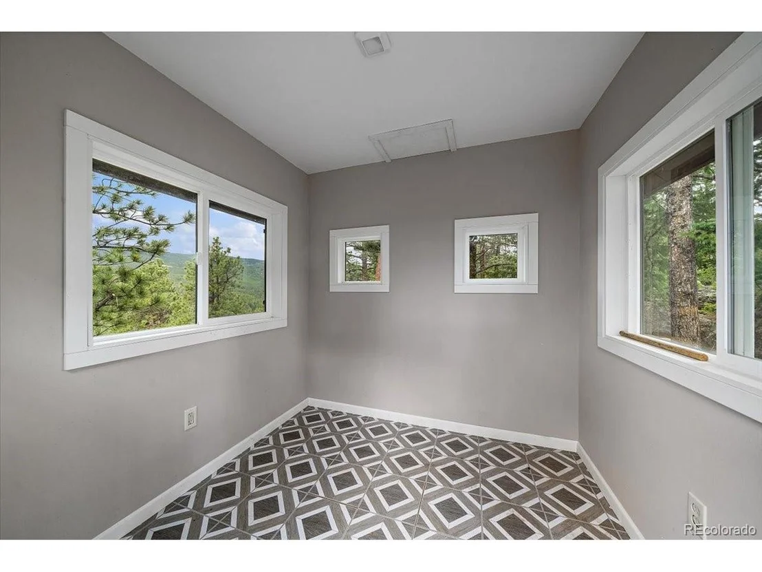 Photo of 32482 Lodgepole Dr