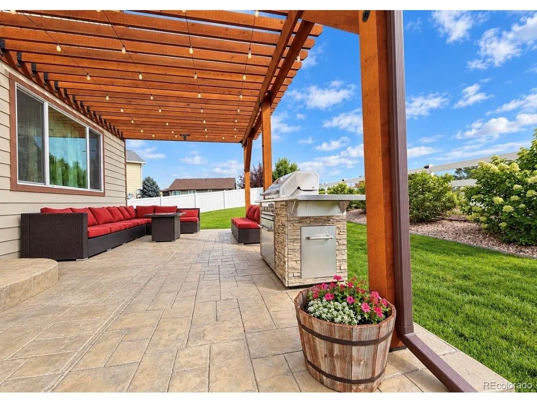 Photo of 360 Linden Oaks Dr