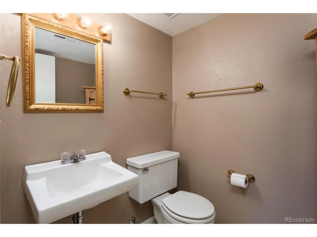 Photo of 10951 Kendall Dr