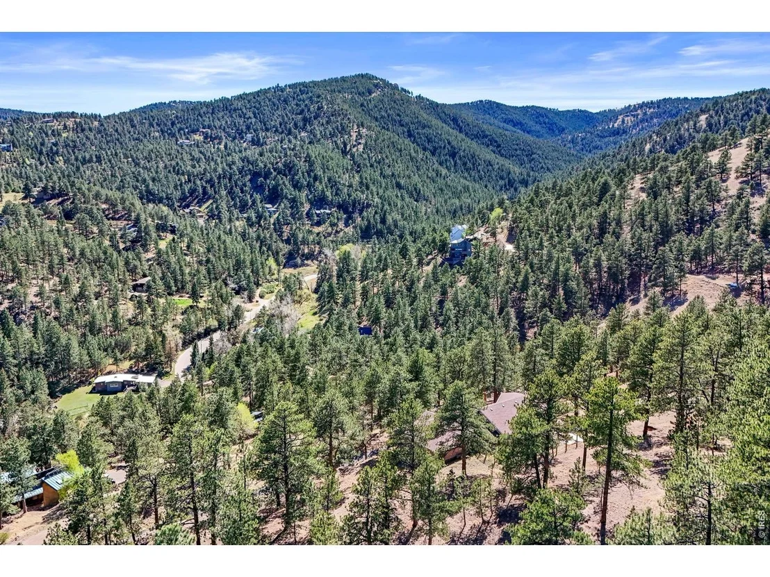 Photo of 738 Wagonwheel Gap Rd
