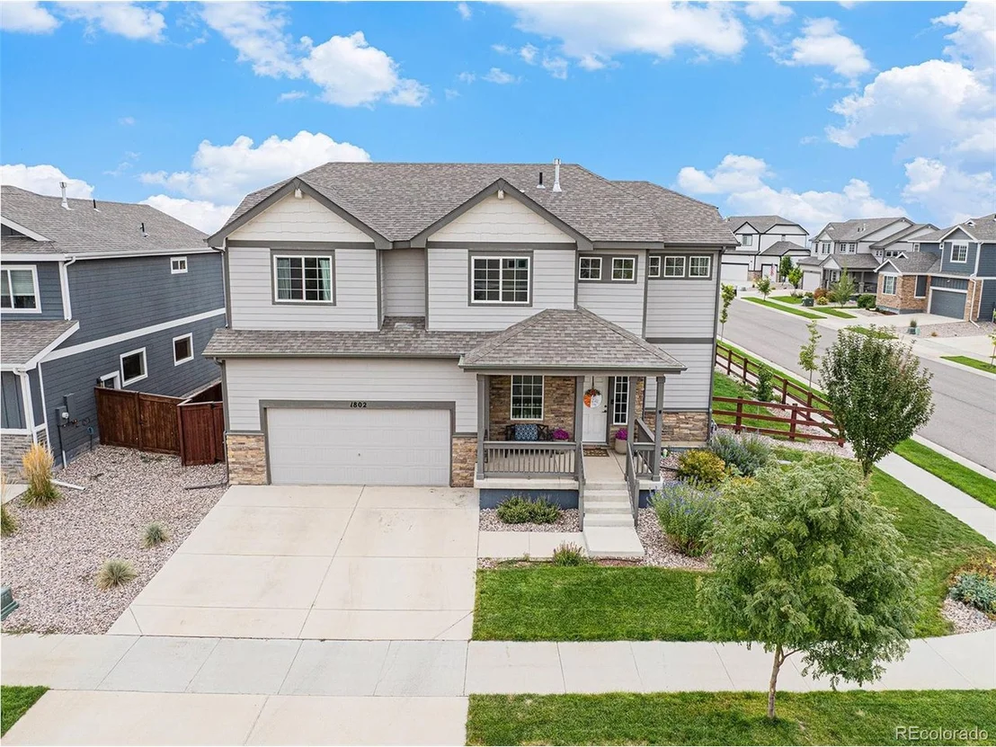 Photo of 1802 Rise Dr