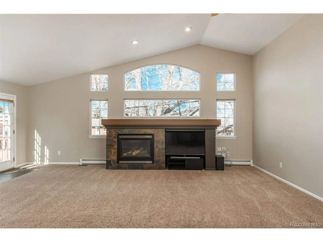 Photo of 4062 Lee Cir