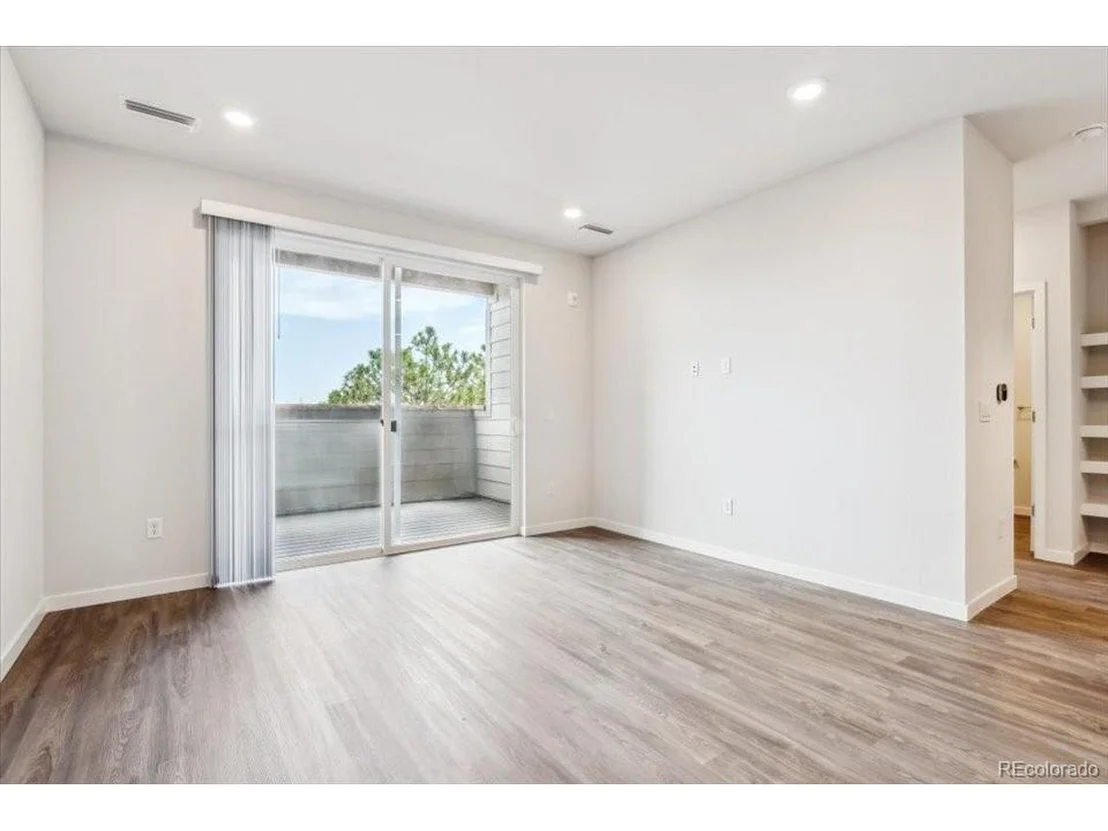 Photo of Unit 2402 at 485 Interlocken Blvd