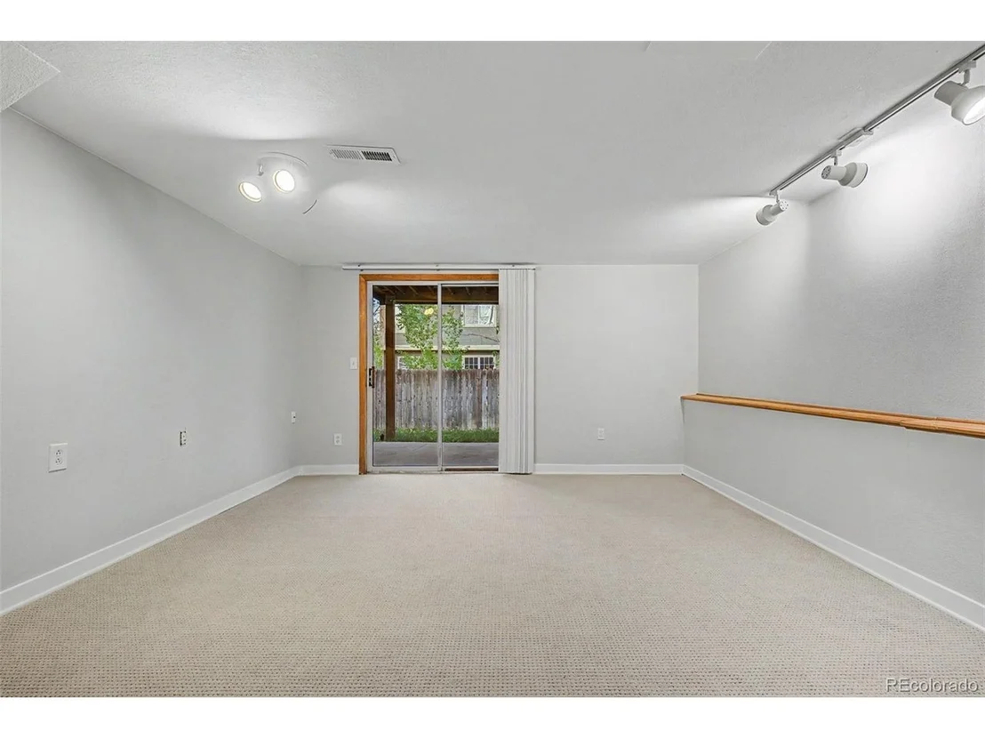 Photo of 7516 Dawn Dr