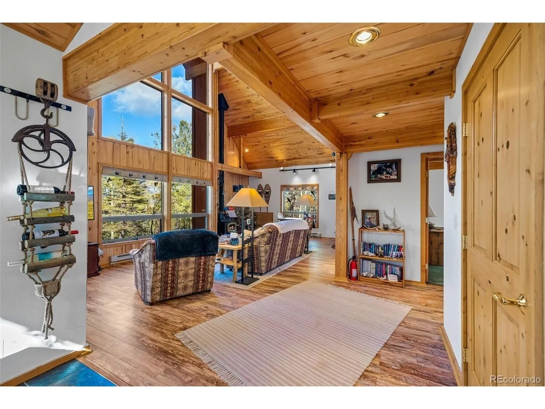 Photo of 913 Longbow Dr