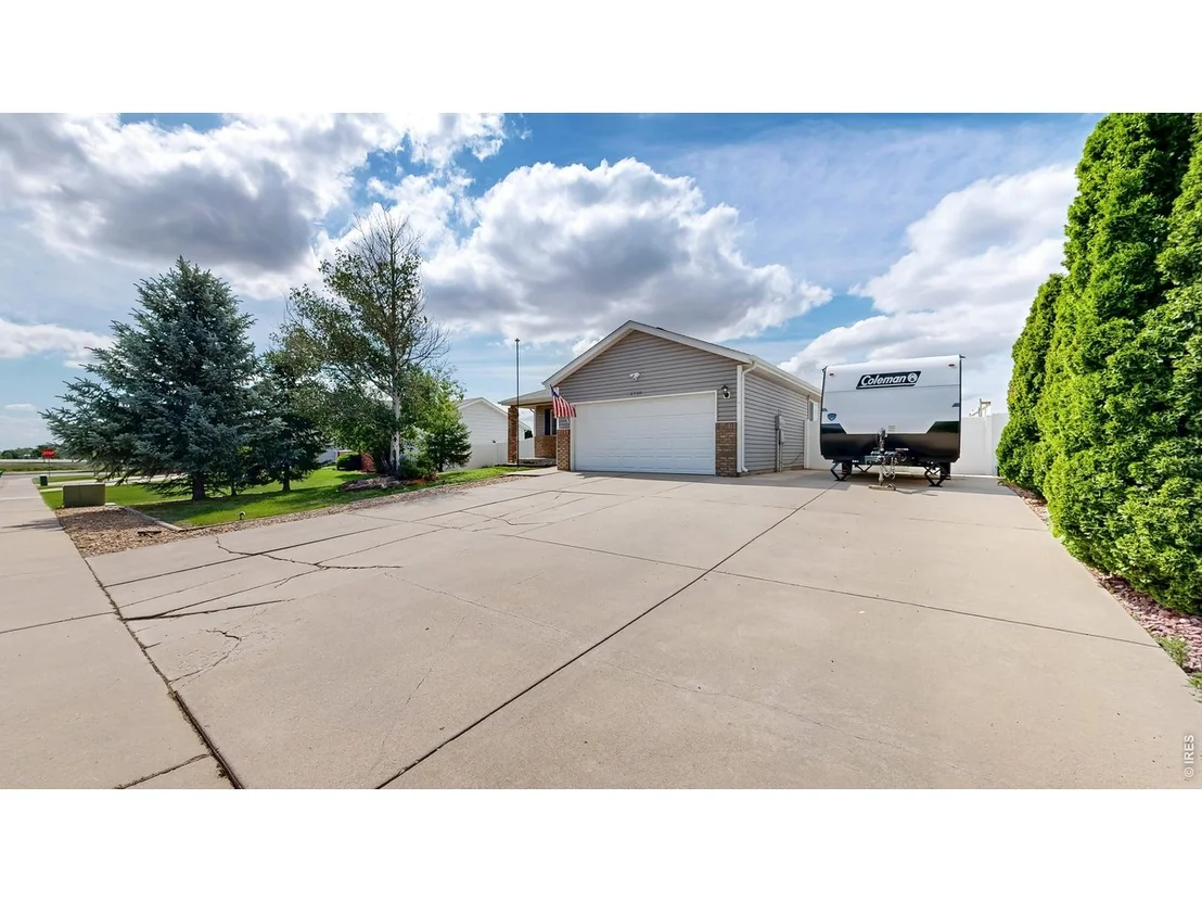 Photo of 2500 Water Front St