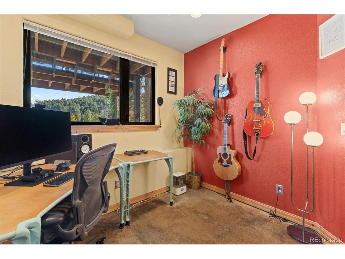 Photo of 32663 Donna Dr