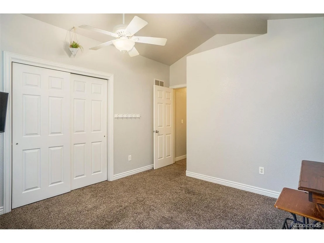 Photo of 404 Cascade Ct
