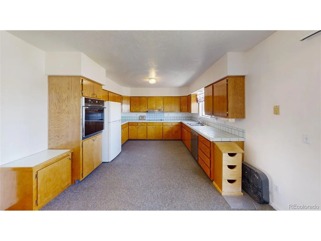Photo of 2504 Haskell Pl