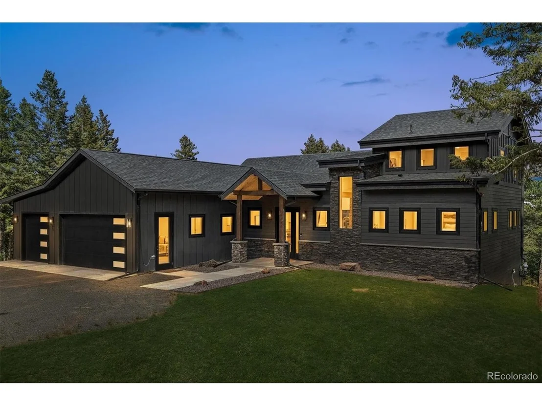 Photo of 9146 Broken Bow Ranch Rd