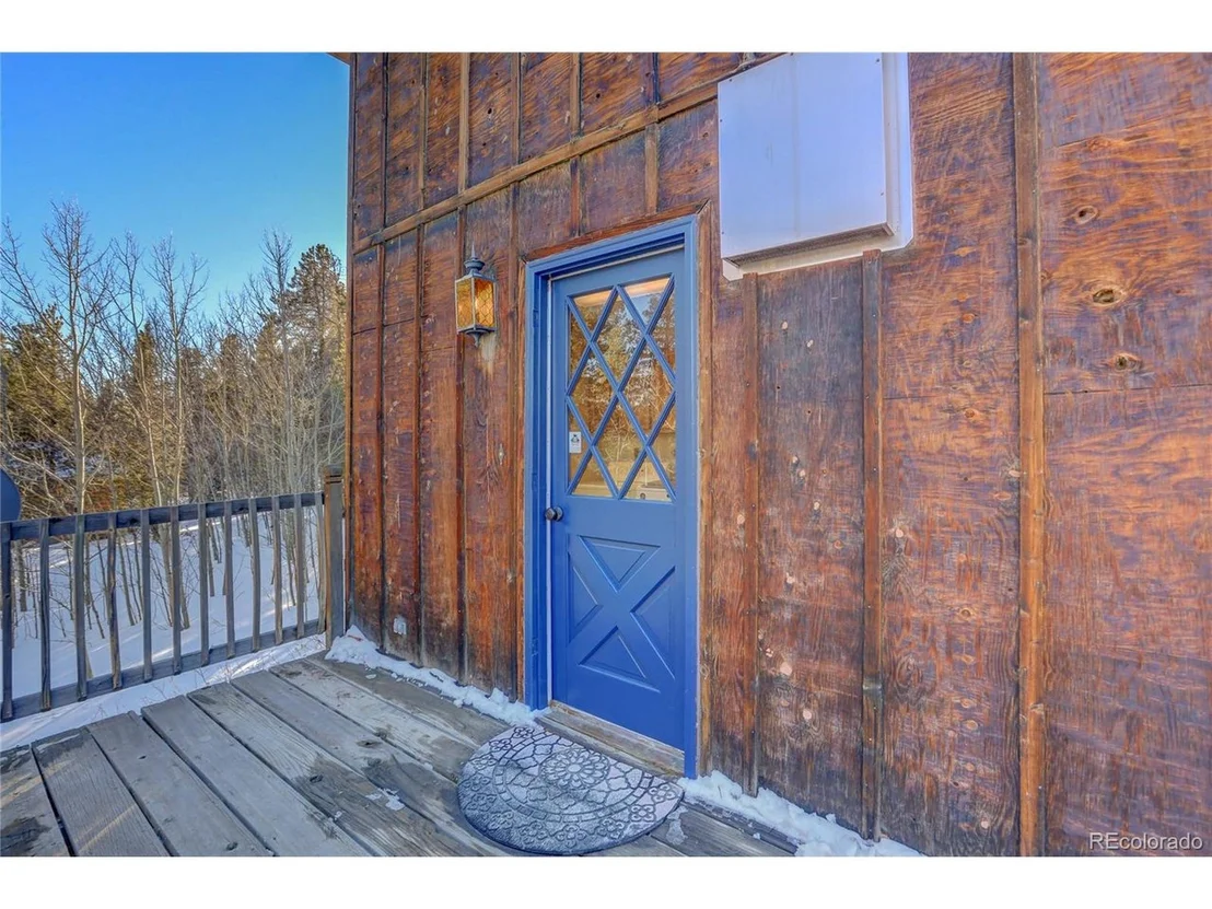 Photo of 155 Pinon Cir