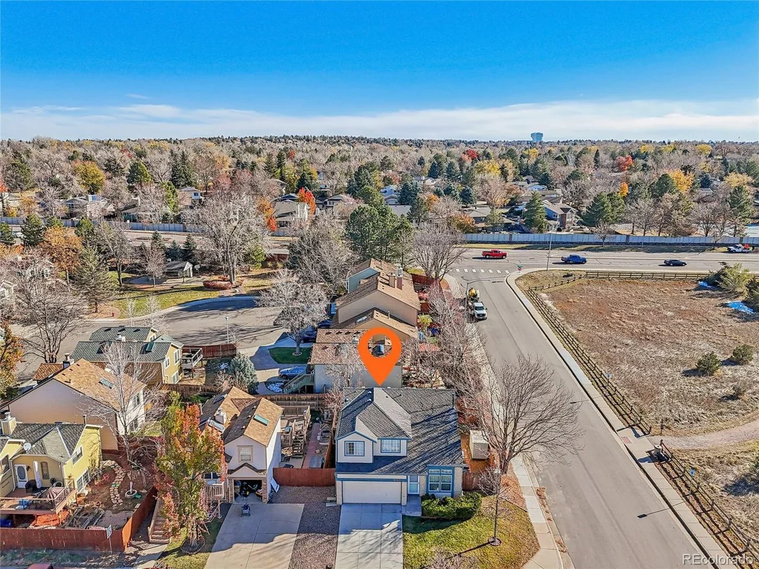 Photo of 10000 Ames St
