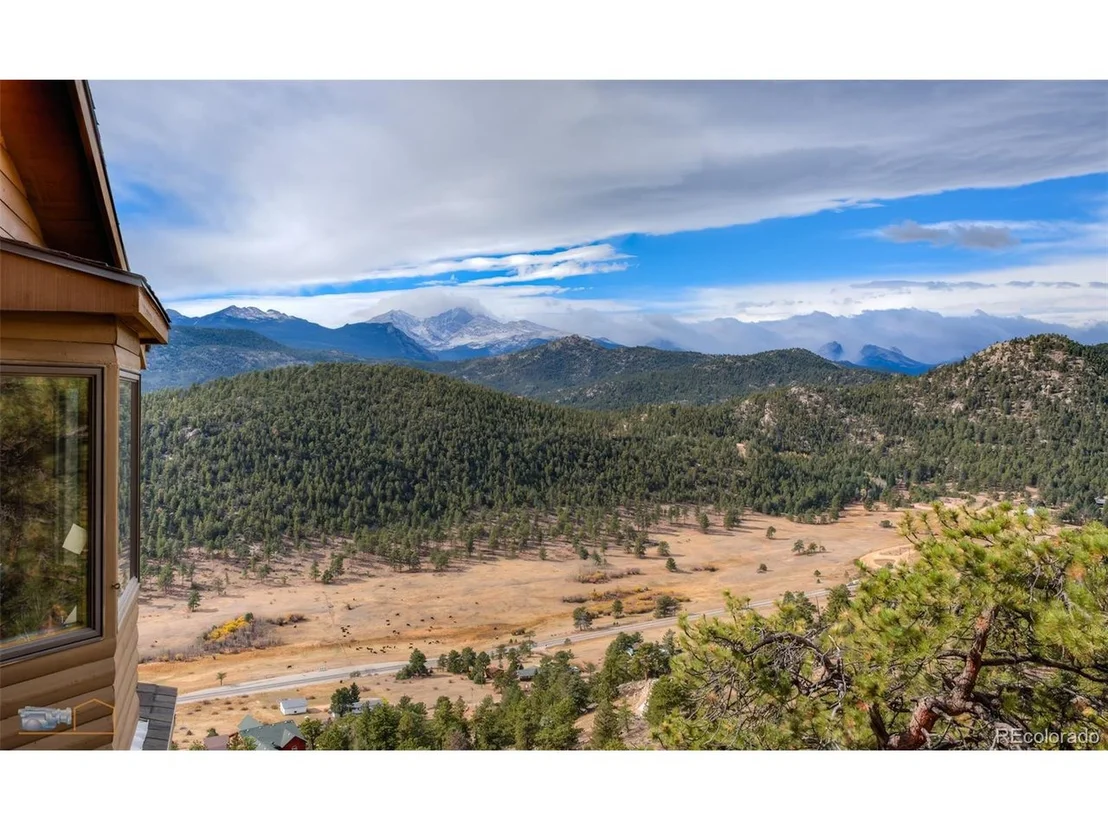 Photo of 452 Alpine Dr