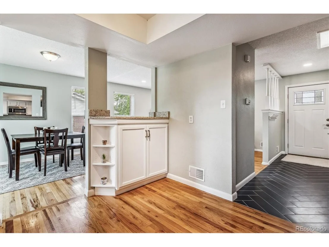 Photo of 4844 Scranton Ct