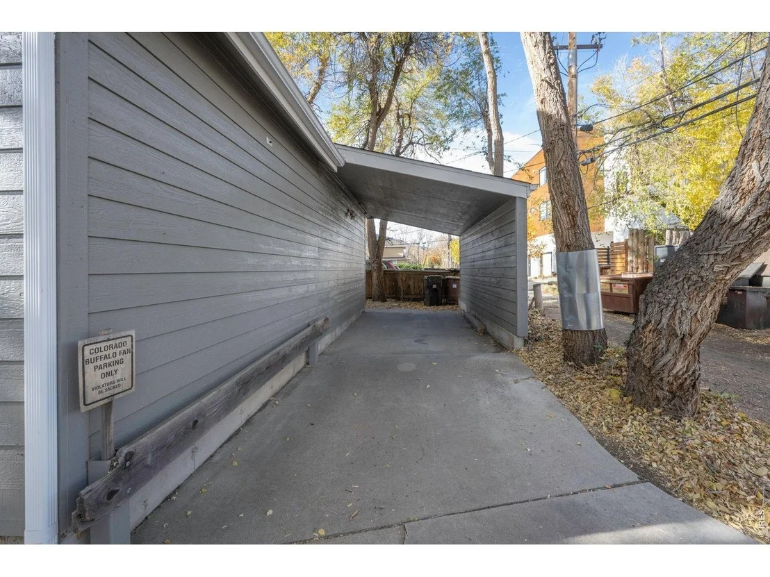 Photo of 2317 Walnut St