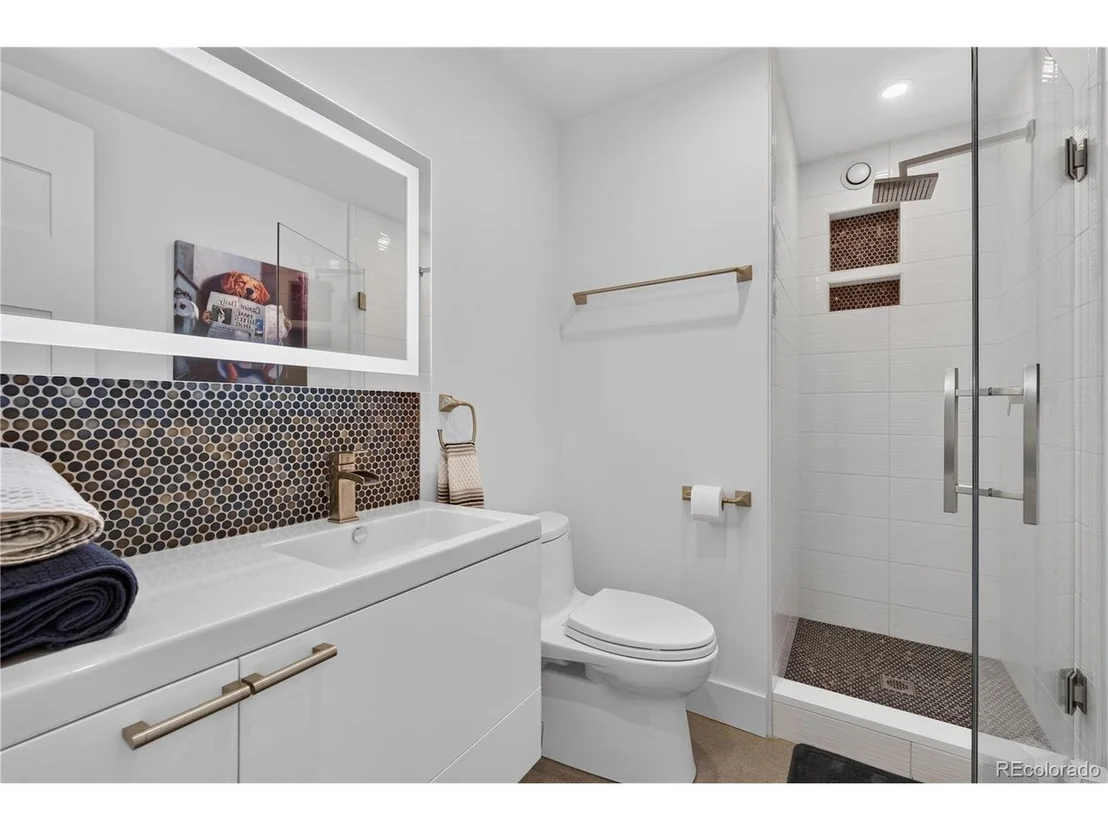 Photo of 863 Circle Dr