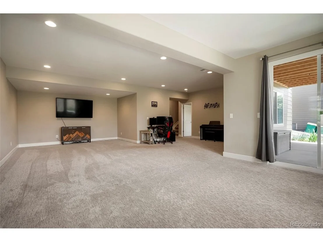 Photo of 6040 Clover Ridge Cir