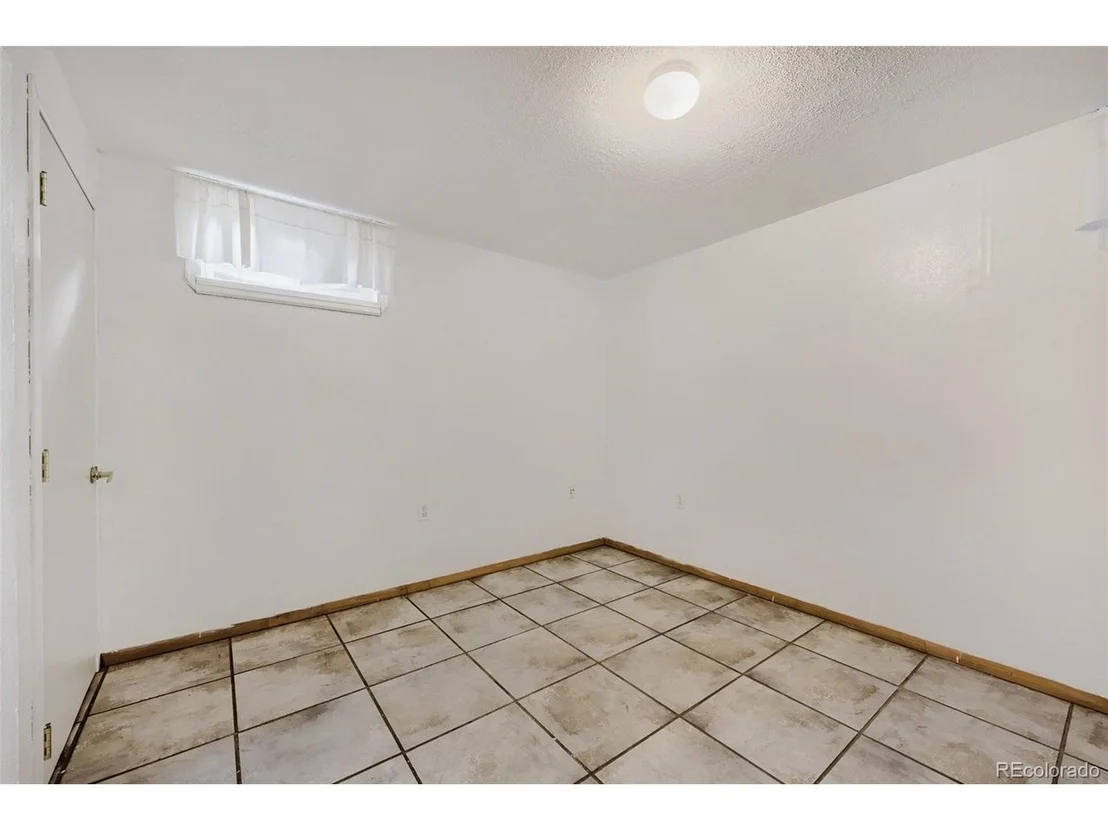 Photo of 445 Hickory Pl