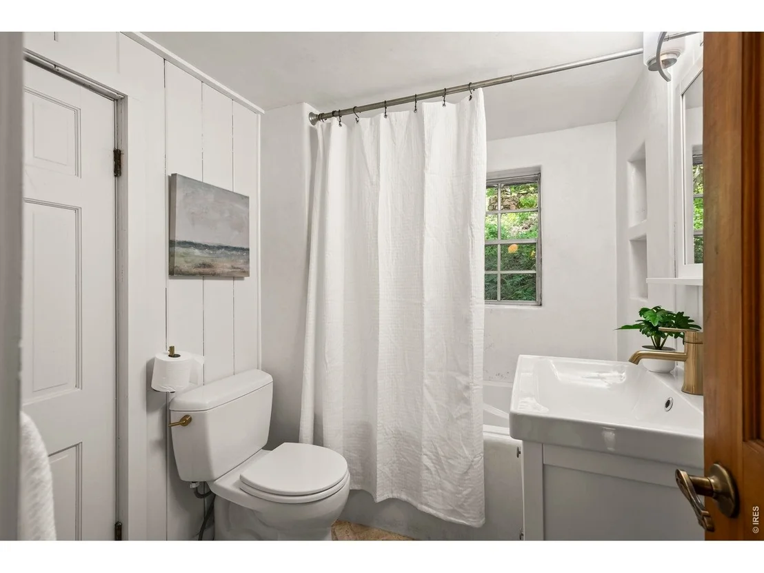 Photo of 41 Silver Spruce