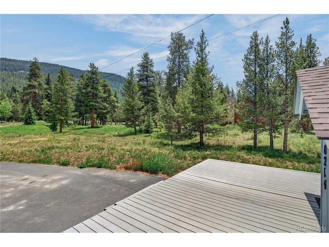 Photo of 214 Mountain View Trl