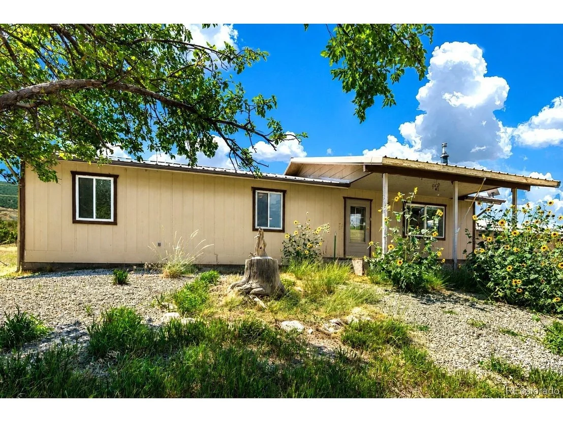 Photo of 479 Meadow Dr
