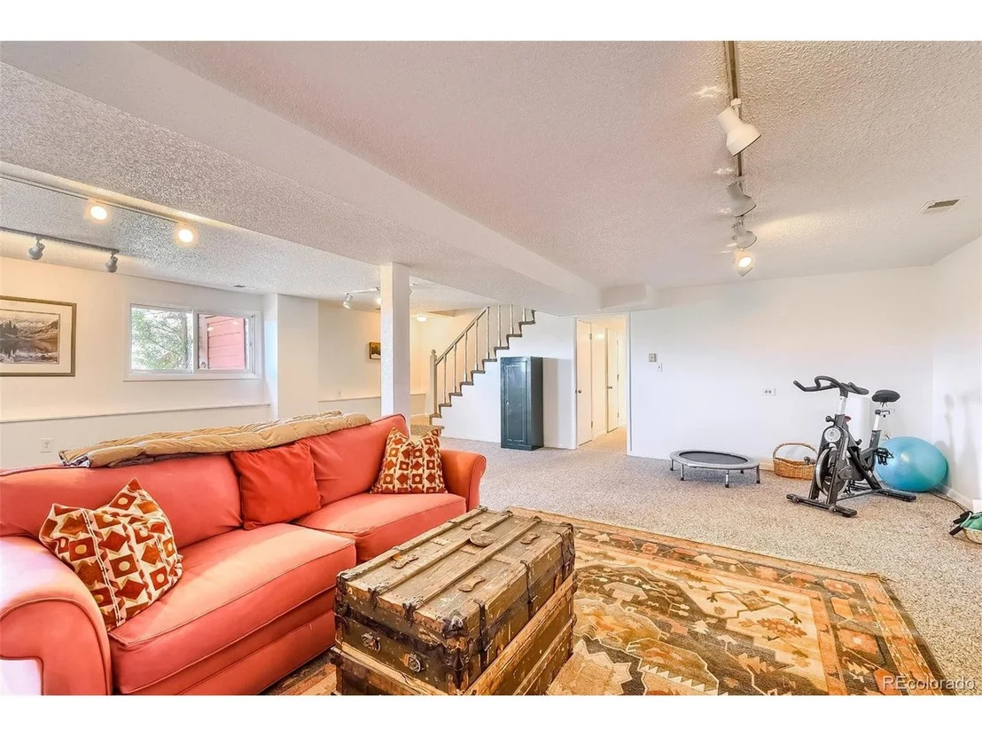 Photo of 30395 Roan Dr