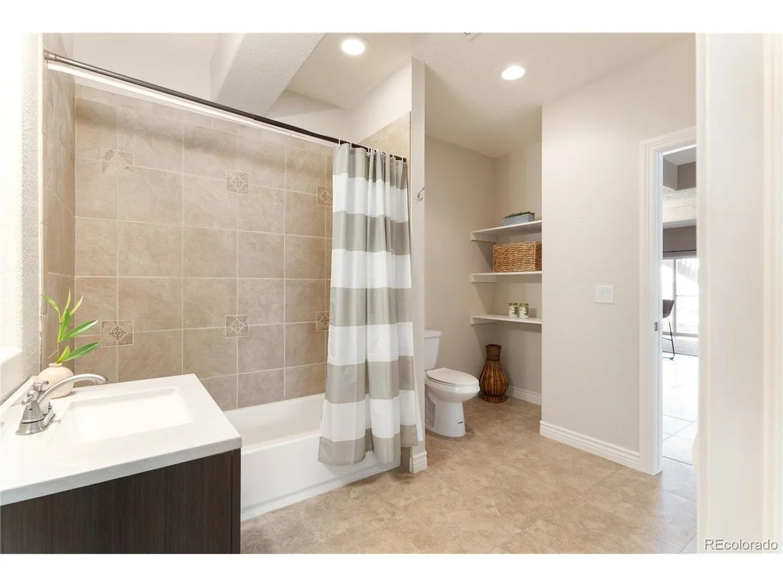 Photo of 5270 Craftsman Dr
