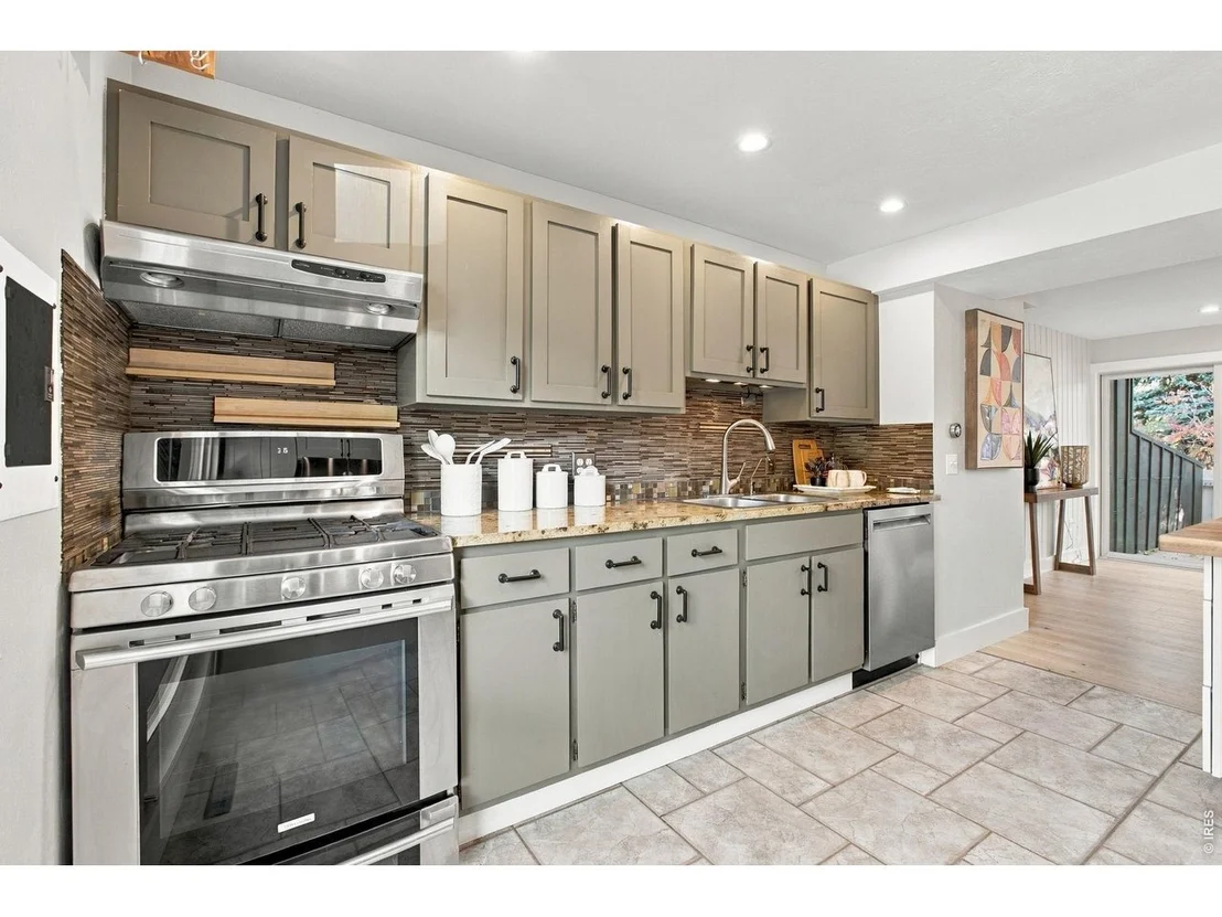 Photo of Unit B at 1195 Bear Mountain Dr