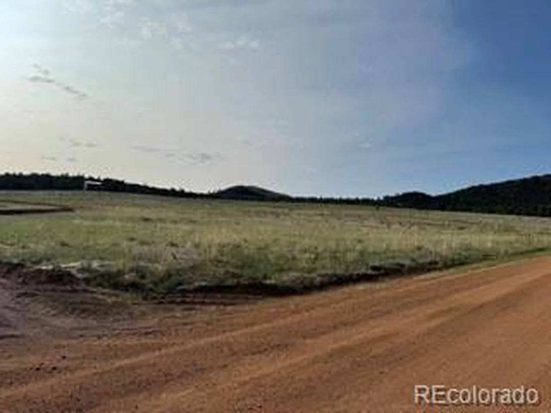 Photo of 464 Burroback Ct