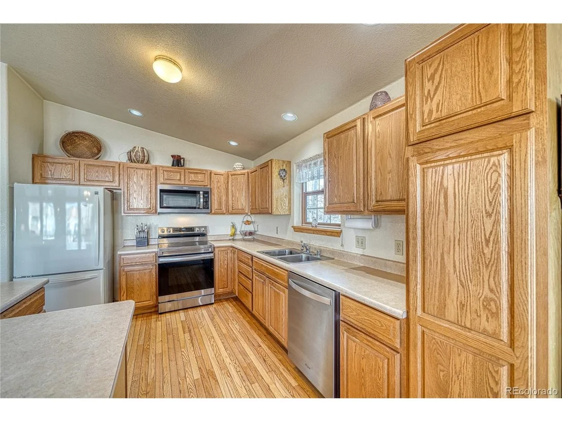 Photo of 1 Silver Spruce Dr