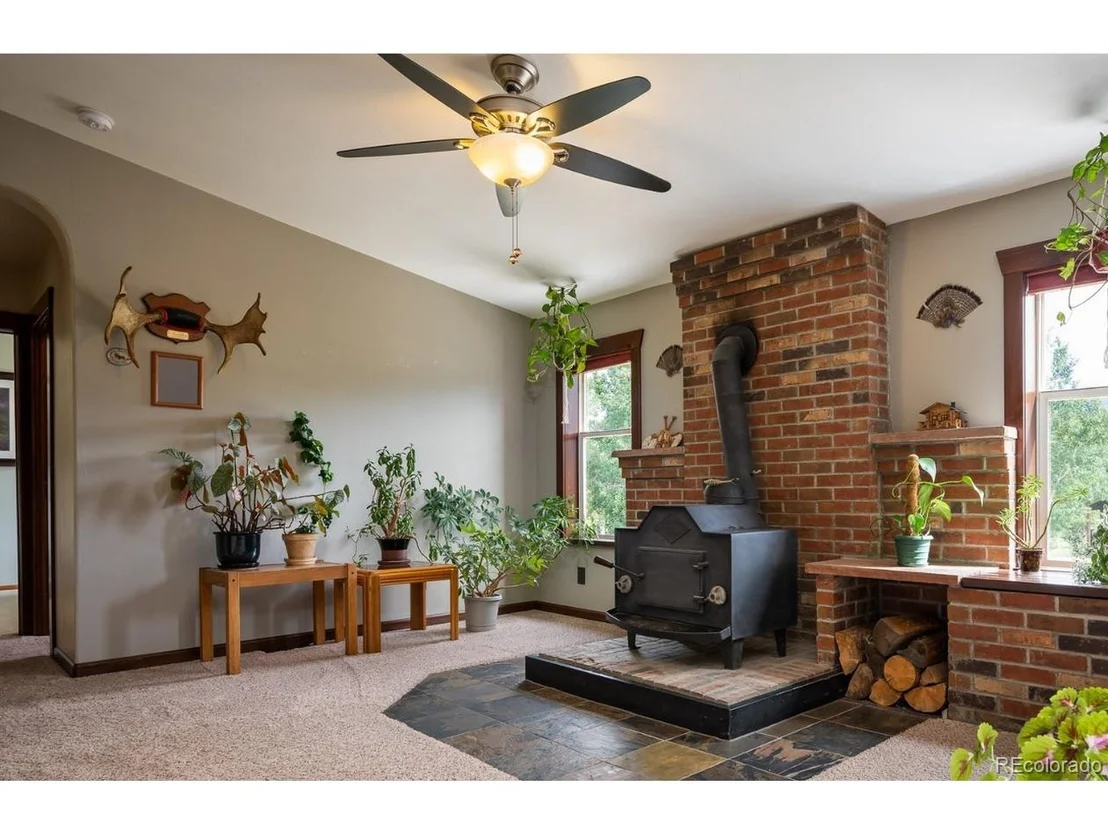 Photo of 327 County Road 5212
