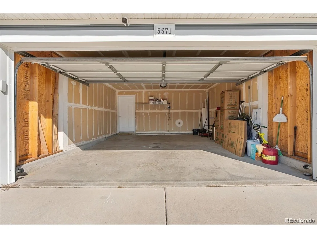 Photo of 5571 Killarney St