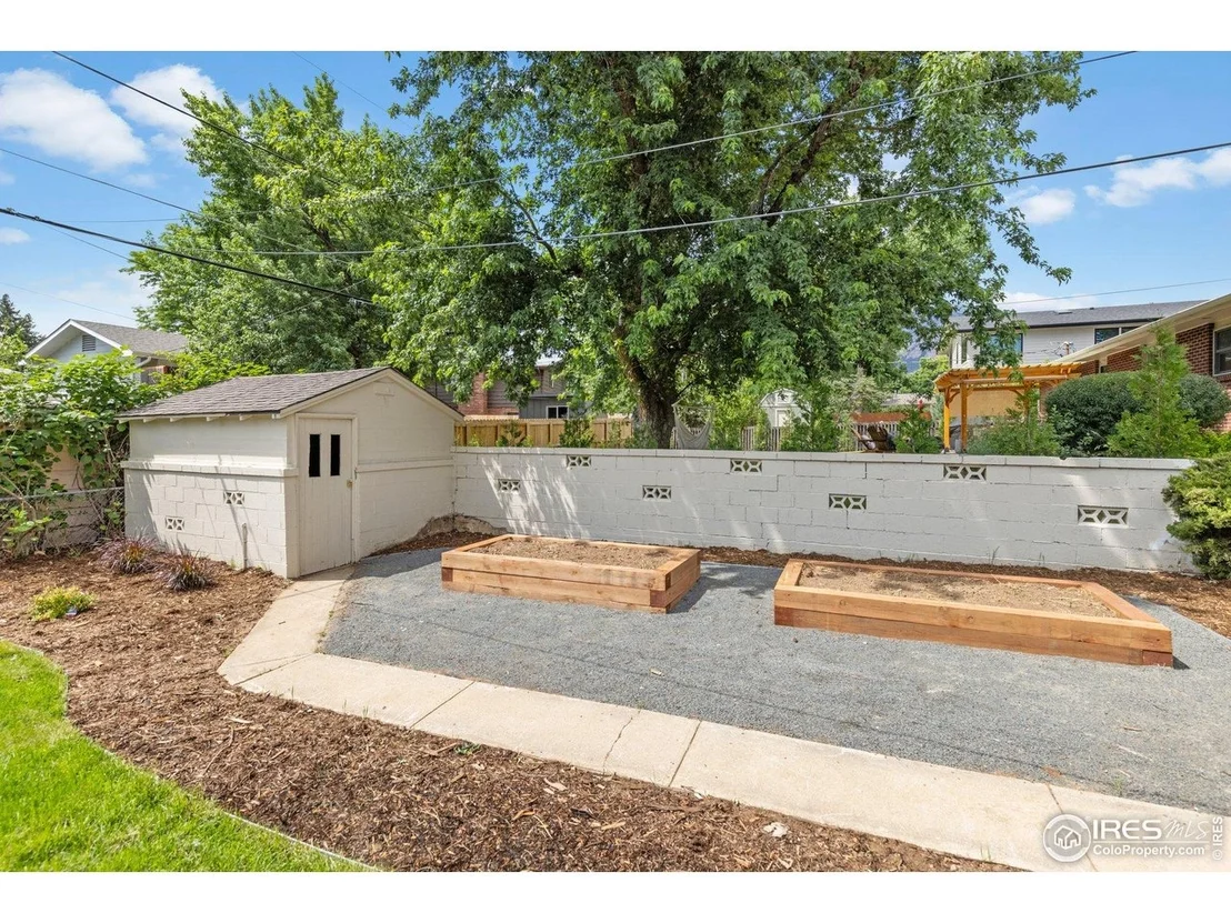 Photo of 1100 Berea Dr