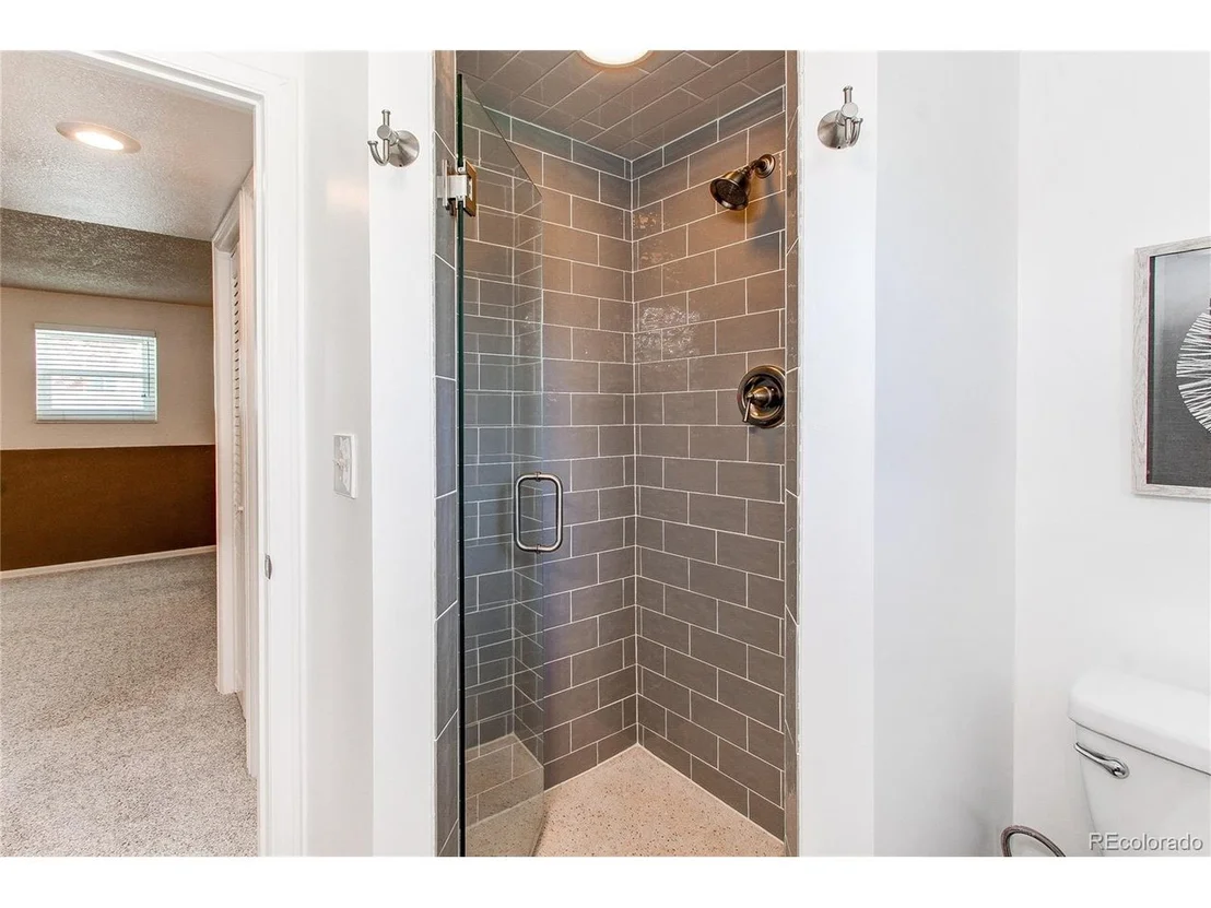 Photo of 2801 W 99th Cir