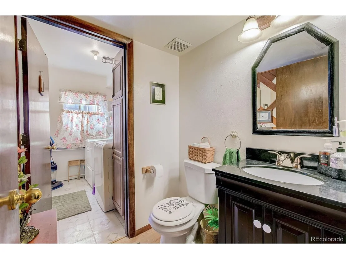 Photo of 9442 Sierra Dr