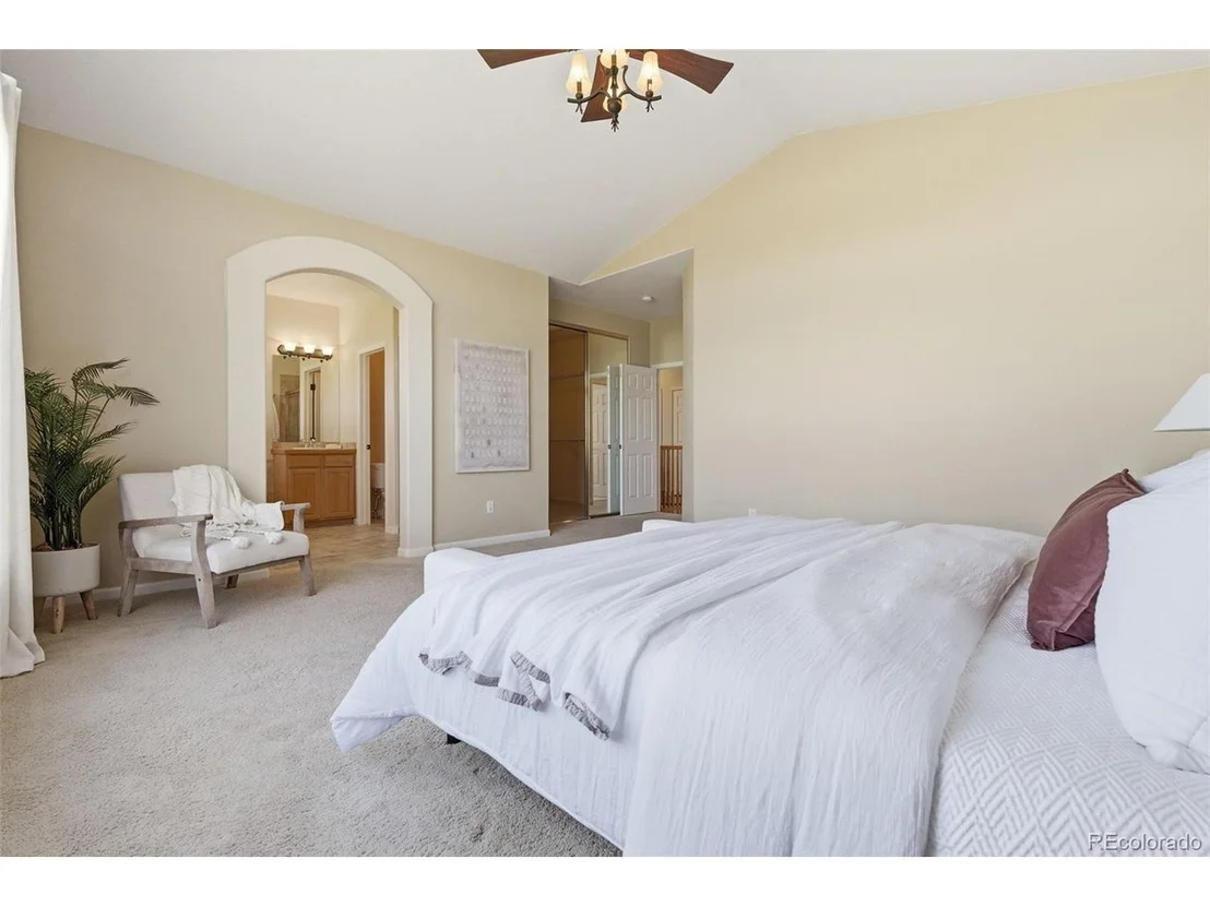 Photo of 879 Glenarbor Cir