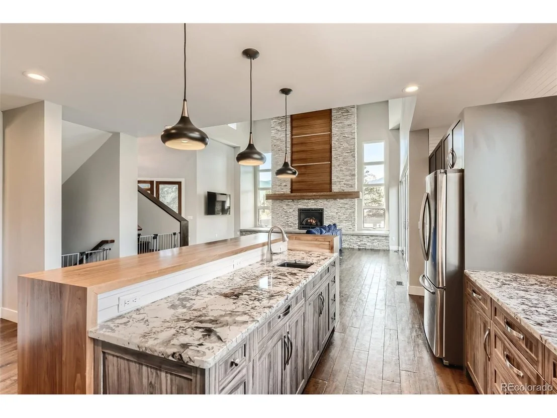 Photo of 422 Highlands Dr
